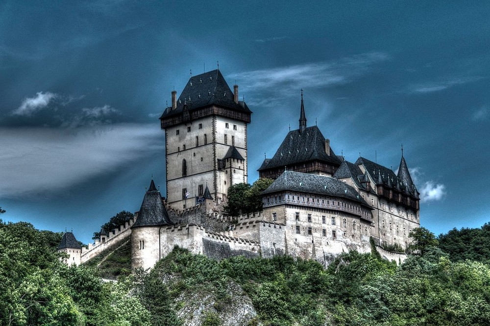 Замок Карлштейн в Чехии построен Карлом IV