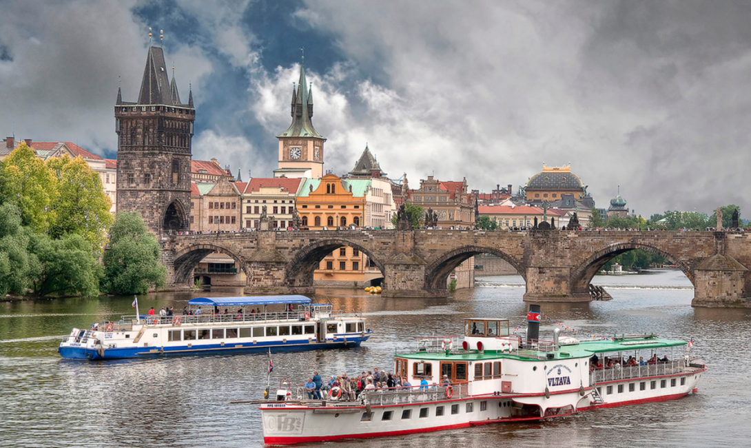Экскурсии по Влтаве в Праге